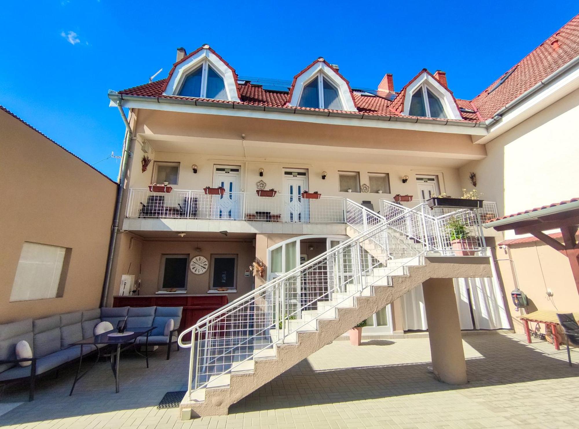Weinberger Vendeghaz Hotel Zamárdi Exterior photo